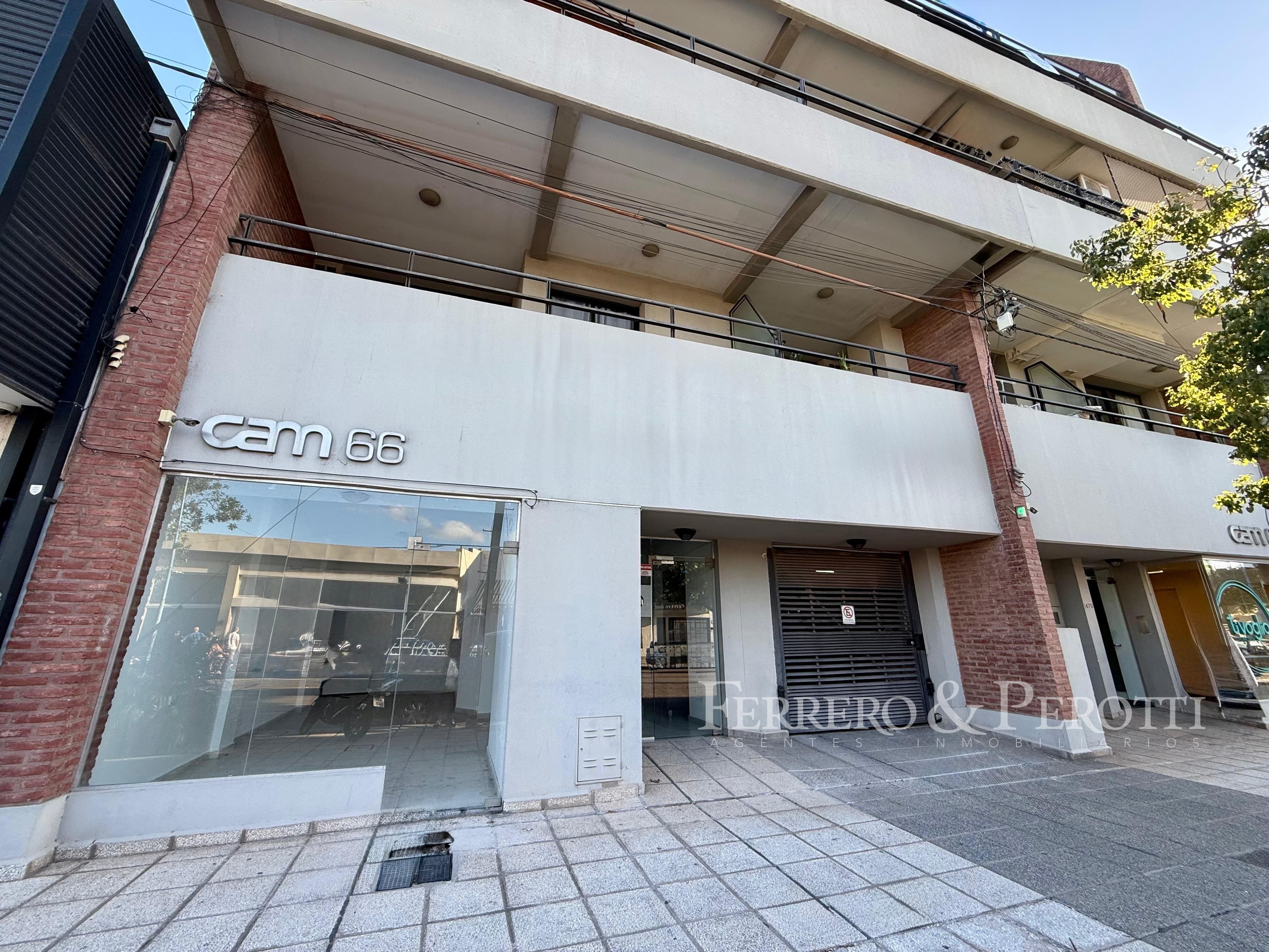 Departamento de 1 Dormitorio con Cochera en Edificio CAM 66 – Av. Santa Fe 1480
