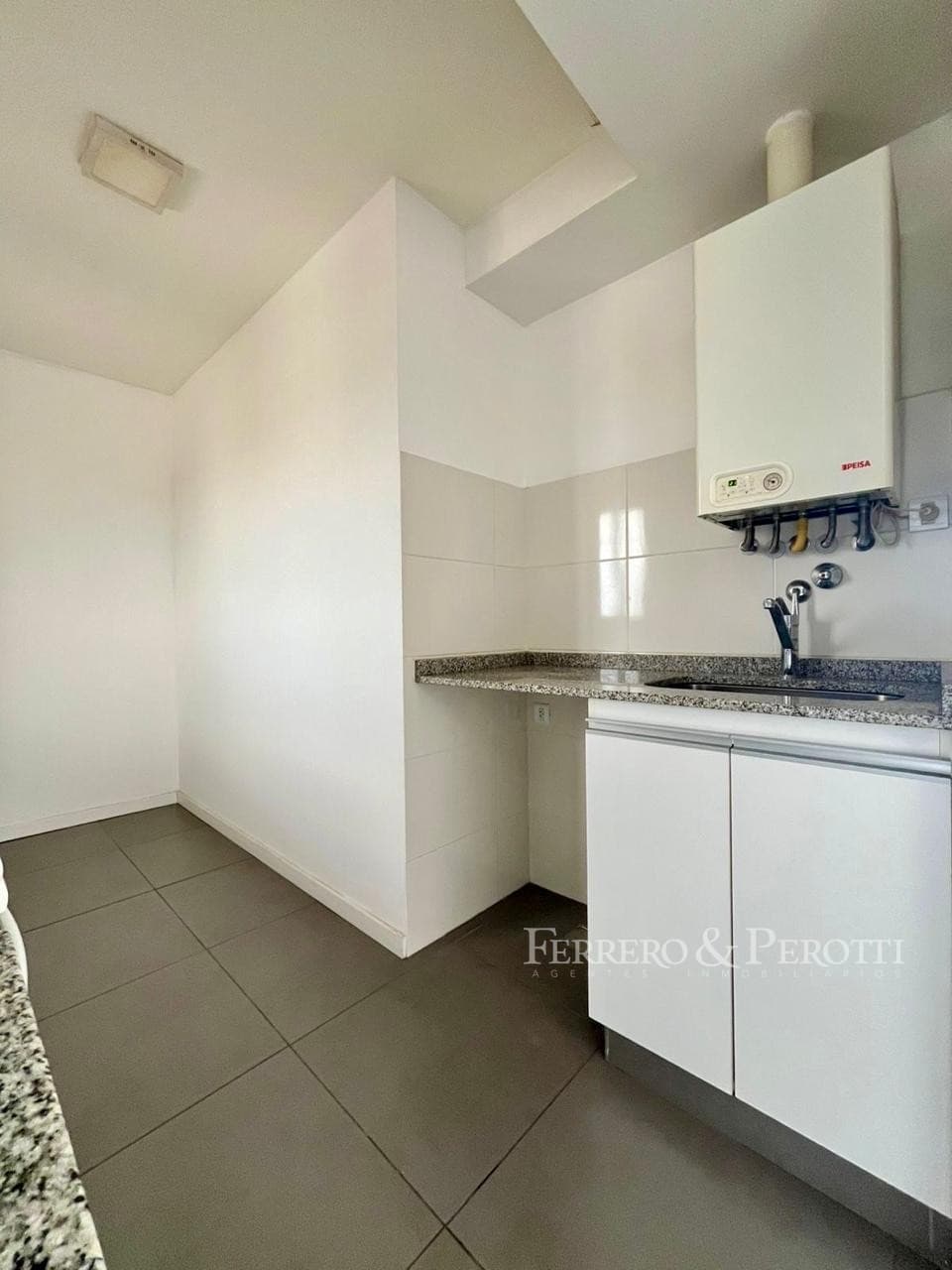 Departamento de 1 Dormitorio Amplio con Balcón Terraza al Frente 9