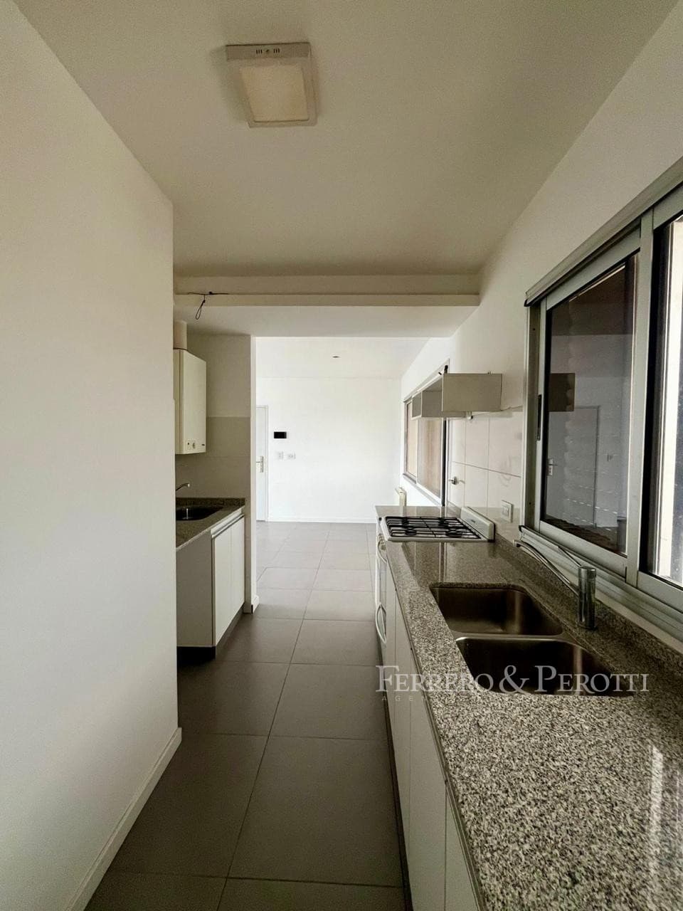 Departamento de 1 Dormitorio Amplio con Balcón Terraza al Frente 7