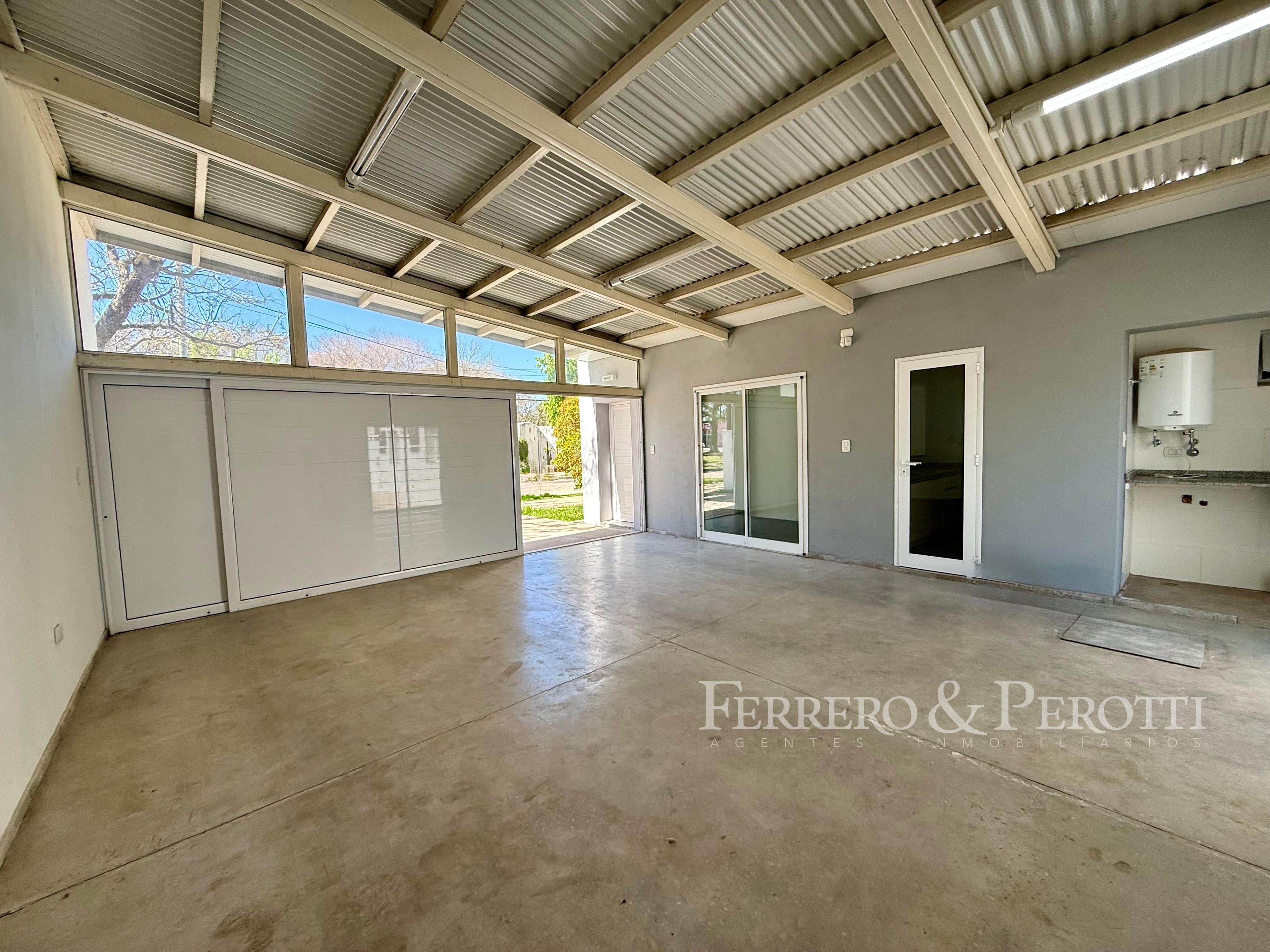 Casa de 3 dormitorios en venta – Suiza 47, Rafaela 2
