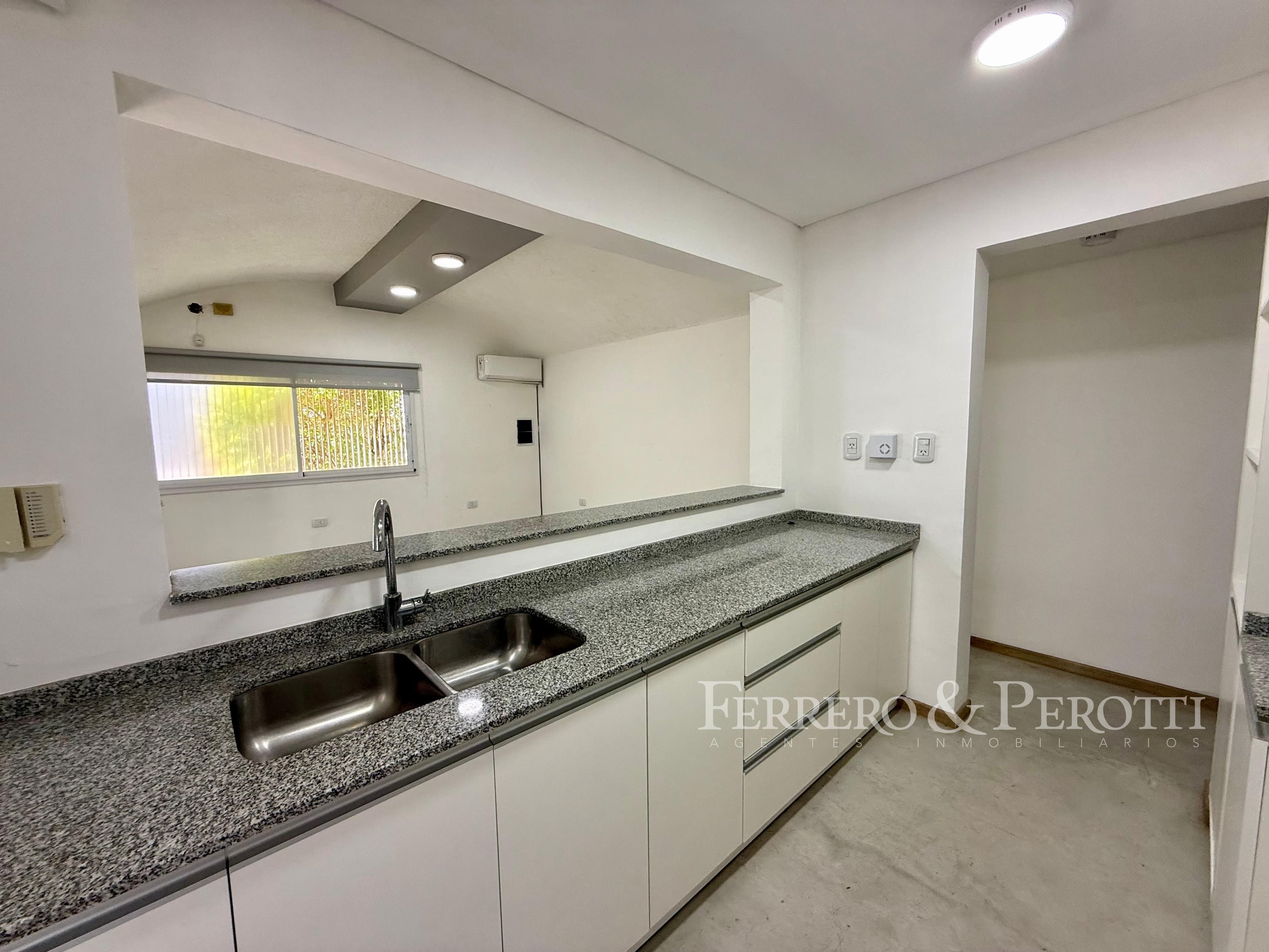 Casa de 3 dormitorios en venta – Suiza 47, Rafaela 13