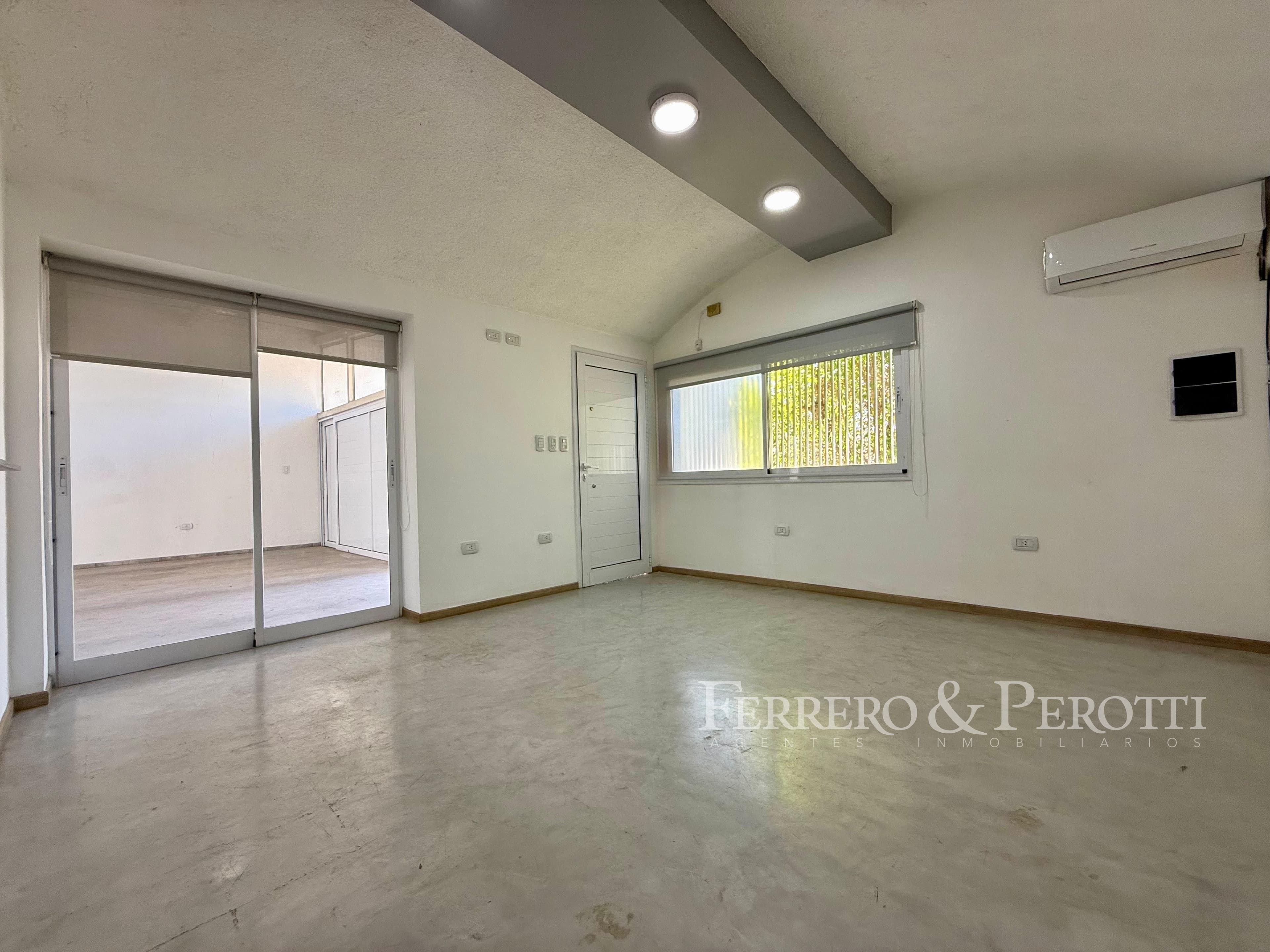 Casa de 3 dormitorios en venta – Suiza 47, Rafaela 11