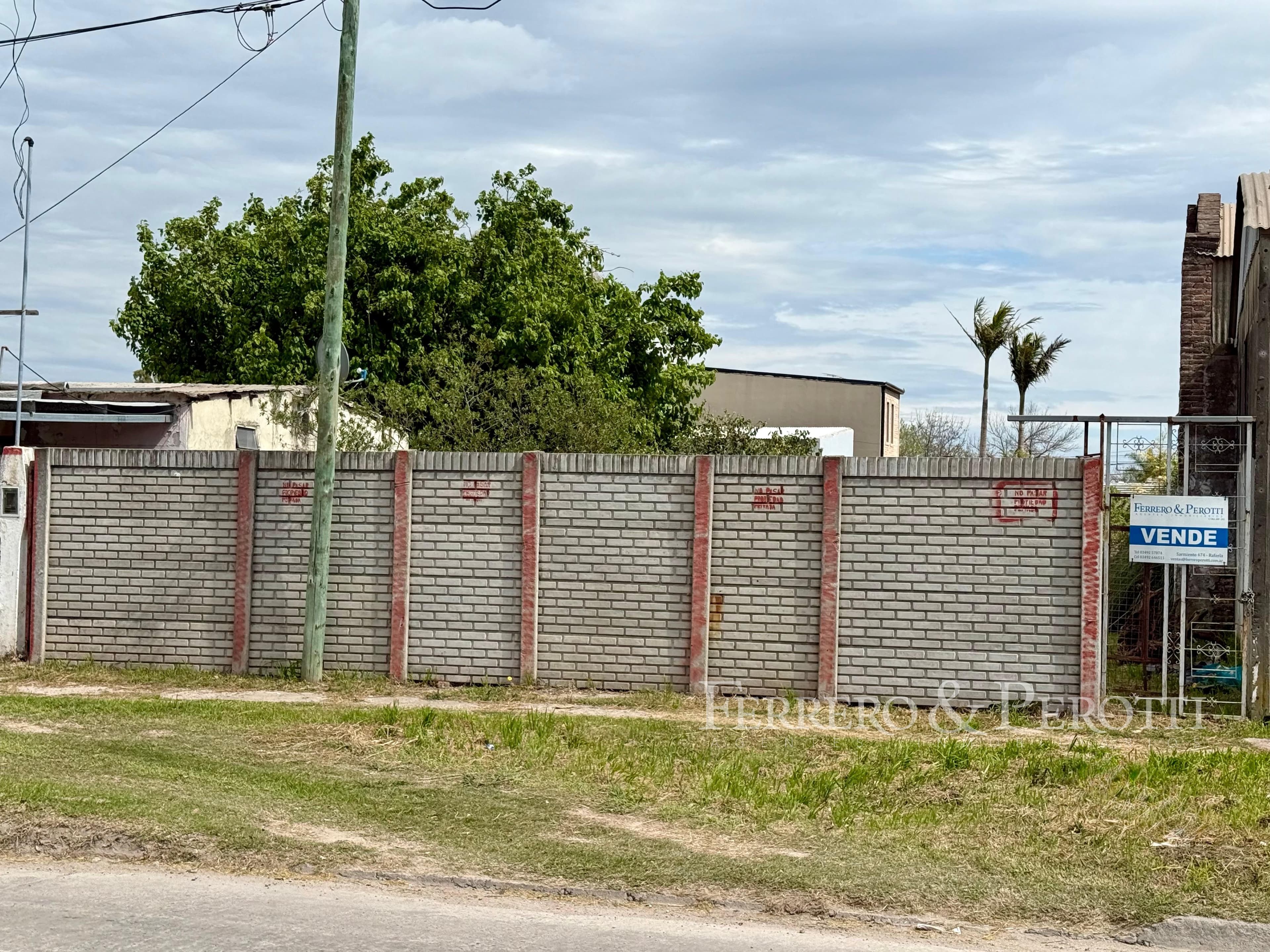 Lote de 350 m² en Barrio Villa del Parque 4